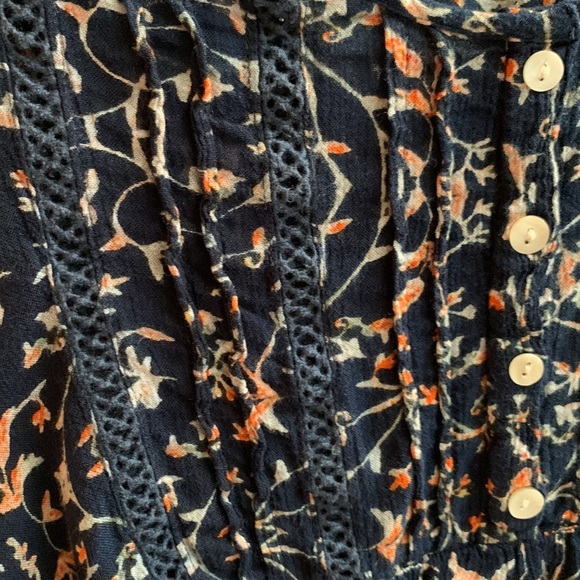 "Patrons Of Peace" Boho Floral Cropped Blouse - Picture 3 of 5